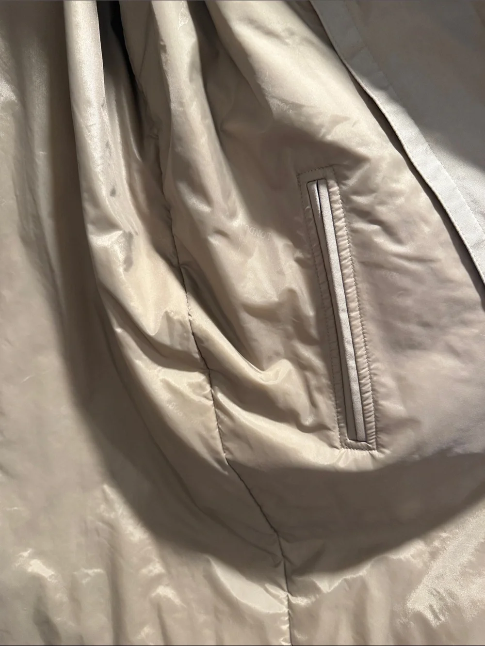 London Fog Men’s Light Beige Single-Breasted Trench Coat